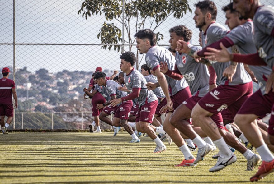 vila-nova-encerra-serie-b-com-uma-vitoria-em-16-jogos-e-luta-contra-o-rebaixamento vila-nova-encerra-serie-b-com-uma-vitoria-em-16-jogos-e-luta-contra-o-rebaixamento