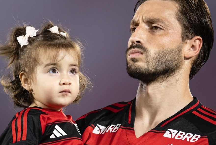vina-agradece-familia-por-superar-lesao-no-flamengo3A-22vi-minha-filha-andar22
