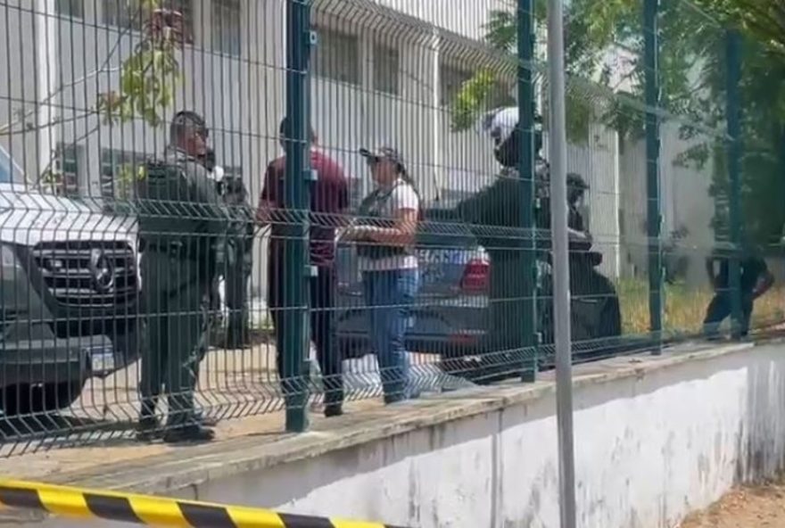violencia-em-escola-de-sobral3A-2-alunos-mortos-e-3-feridos-em-tiroteio
