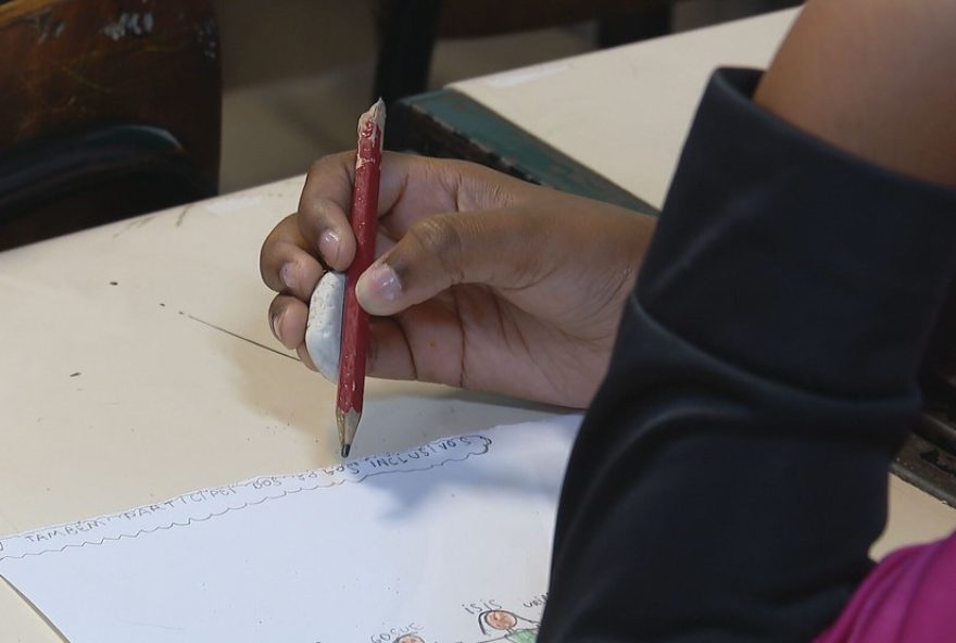 violencia-nas-escolas-do-rj3A-aulas-suspensas-e-criancas-sob-risco-como-proteger-a-comunidade-escolar3F
