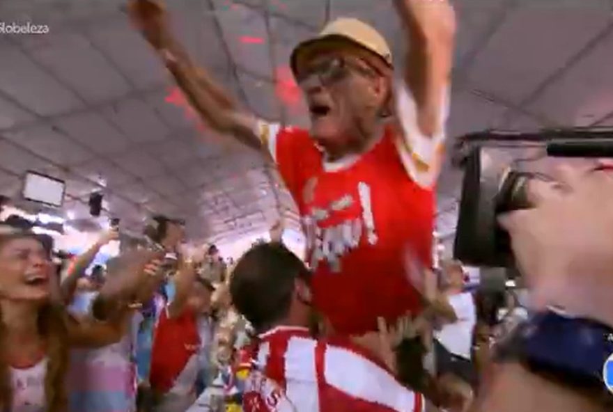 viradouro-se-consagra-campea-do-carnaval-do-rio-pela-4a-vez-com-desfile-emocionante viradouro-se-consagra-campea-do-carnaval-do-rio-pela-4a-vez-com-desfile-emocionante