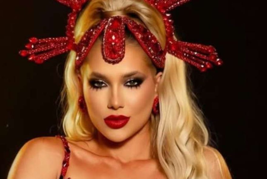 virginia-fonseca-arrasa-com-look-poderoso-no-ensaio-de-rua-da-grande-rio virginia-fonseca-arrasa-com-look-poderoso-no-ensaio-de-rua-da-grande-rio