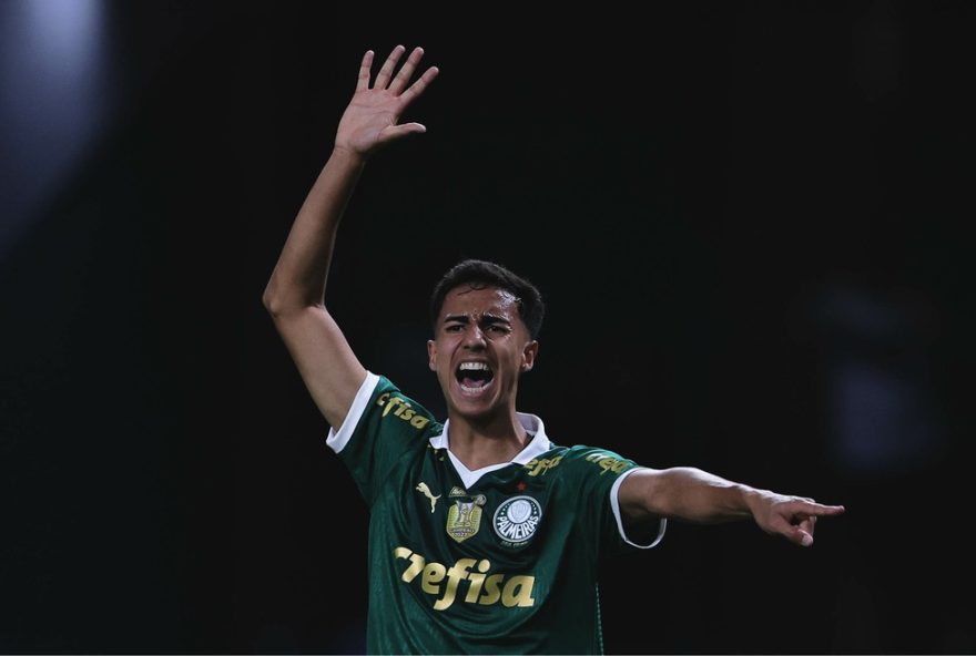 vitor-reis2C-jovem-promessa-do-palmeiras2C-esta-perto-de-ser-transferido-para-o-manchester-city-por-valor-recorde-de-35-milhoes-de-euros