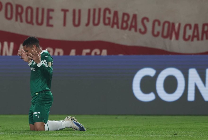 vitor-roque-brilha-ao-lado-de-abel-e-impulsiona-o-palmeiras-na-libertadores
