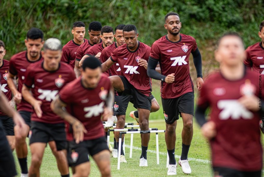 vitoria-enfrenta-corinthians-em-busca-de-primeira-vitoria-como-visitante-na-serie-a-2025