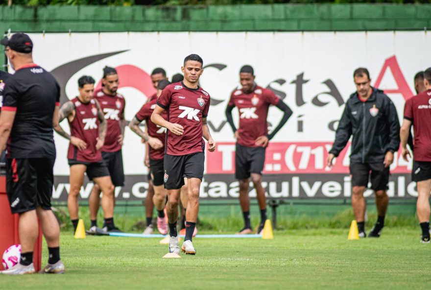 vitoria-paga-multa-e-escala-erick-contra-sao-paulo-em-jogo-decisivo-da-serie-a