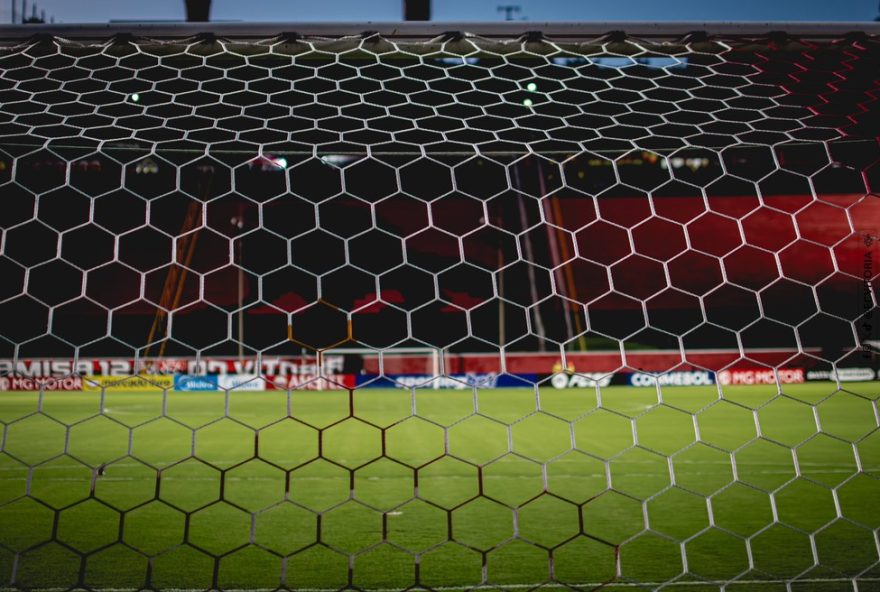 vitoria-x-atletico-mg3A-onde-assistir-ao-vivo2C-horario-e-escalacoes-palpite-para-o-jogo-da-serie-a-com-desfalques-e-arbitragem