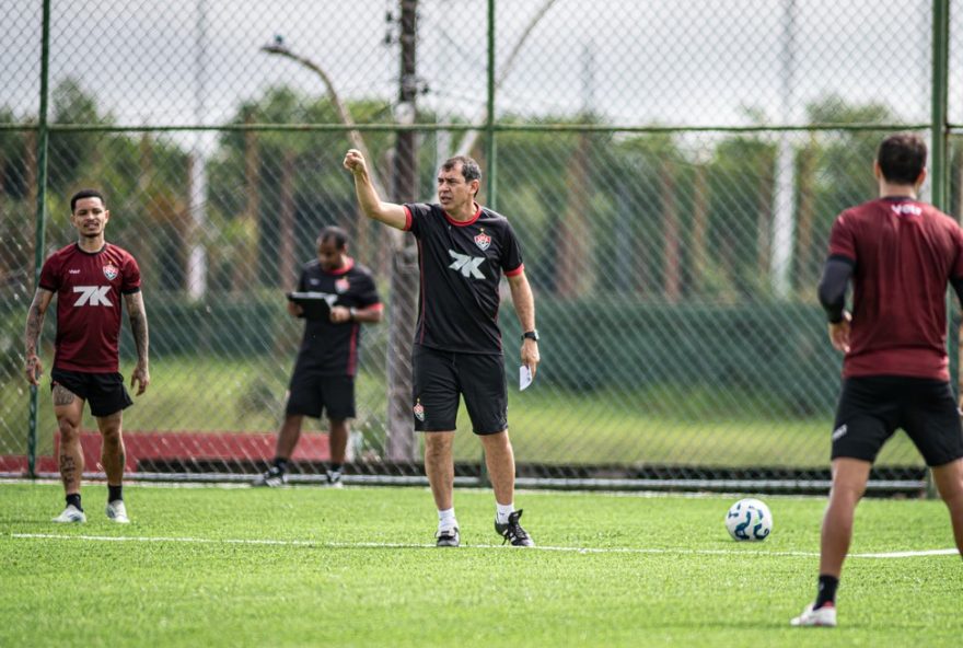 vitoria-x-palmeiras3A-carille-e-abel-duelam-em-fases-opostas-no-brasileirao
