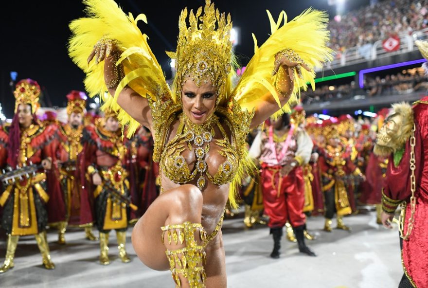 viviane-araujo-brilha-em-sao-paulo-e-rio-de-janeiro-no-carnaval-2026 viviane-araujo-brilha-em-sao-paulo-e-rio-de-janeiro-no-carnaval-2026