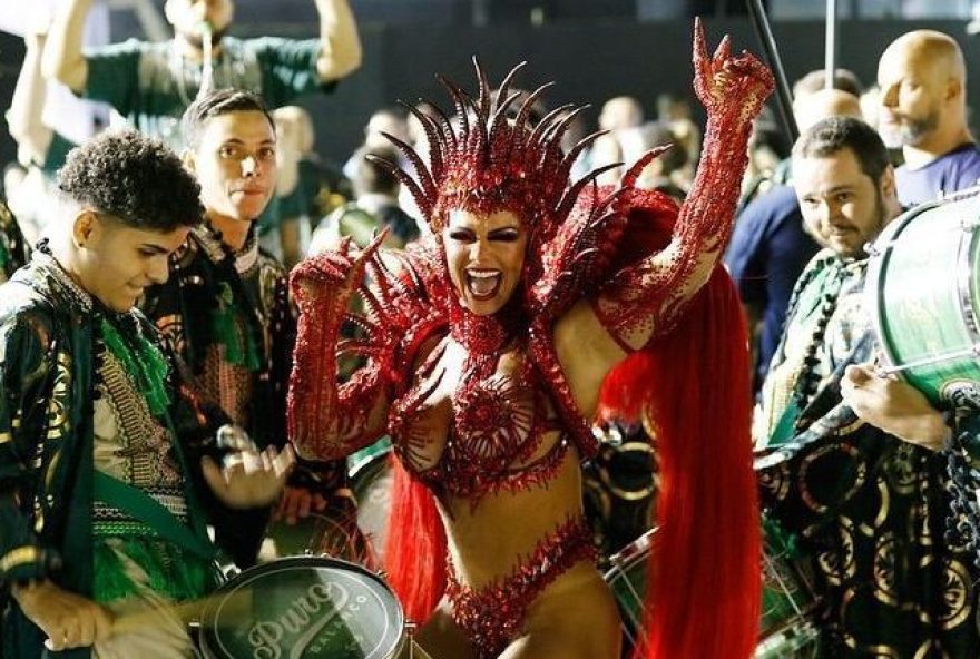 viviane-araujo-expressa-apoio-a-mancha-verde-apos-rebaixamento-no-carnaval-de-sp-2025