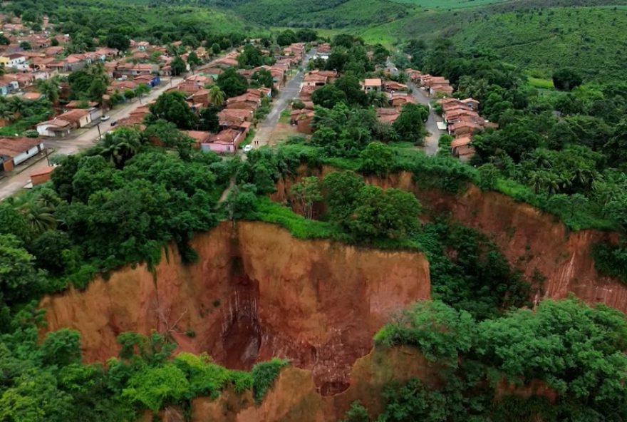 vocorocas-em-buriticupu3A-familias-vivem-com-medo-e-prejuizos-no-maranhao vocorocas-em-buriticupu3A-familias-vivem-com-medo-e-prejuizos-no-maranhao