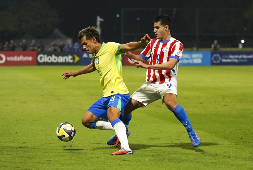 volante-tiaguinho-do-gremio-brilha-com-cavadinha-em-penalti-contra-paraguai3A-veja-o-video volante-tiaguinho-do-gremio-brilha-com-cavadinha-em-penalti-contra-paraguai3A-veja-o-video