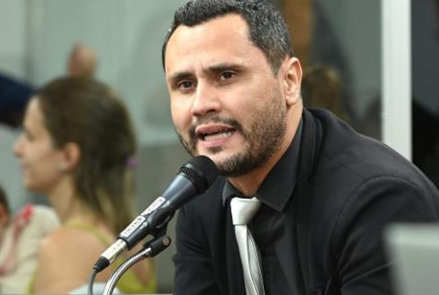 vorcaro-doou-para-bolsonaro-e-reuniu-com-lula2C-diz-cleitinho vorcaro-doou-para-bolsonaro-e-reuniu-com-lula2C-diz-cleitinho