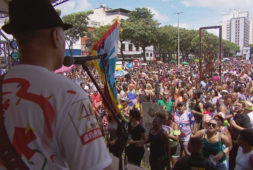 vote-no-melhor-carnaval-da-zona-da-mata-e-campo-das-vertentes3A-enquete-exclusiva-do-diario-do-estado