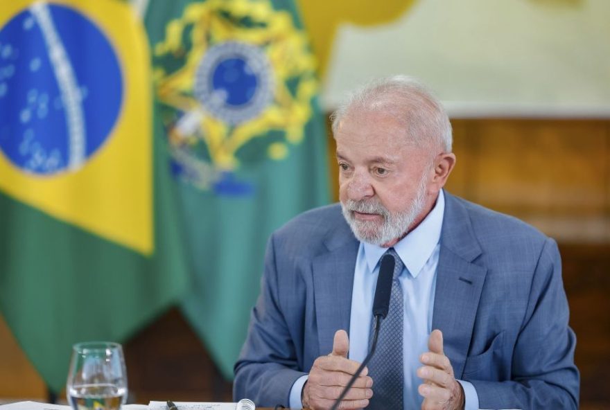waack3A-projeto-eleitoral-de-lula-mantera-juros-elevados
