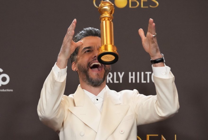 wagner-moura-brilha-com-globo-de-ouro-em-noite-historica-para-o-brasil wagner-moura-brilha-com-globo-de-ouro-em-noite-historica-para-o-brasil