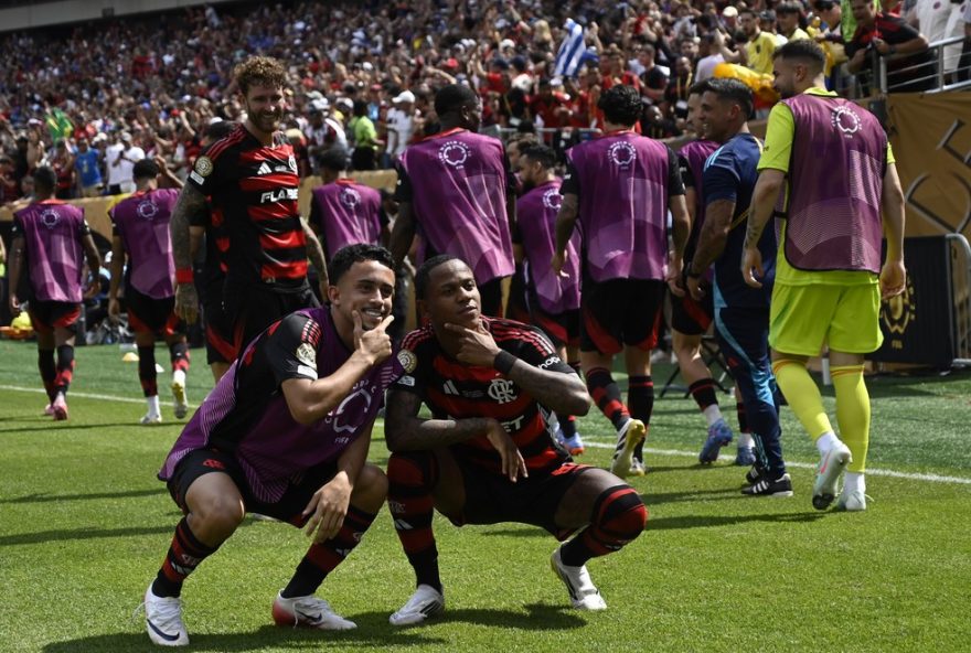 wallace-yan2C-revelacao-do-flamengo3A-mais-do-que-um-talento-em-ascensao2C-um-exemplo-de-superacao-e-dedicacao