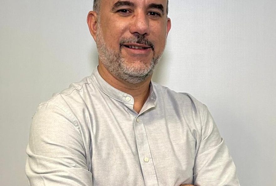 willame-souza-recebe-titulo-de-cidadao-caruaruense-em-reconhecimento-a-sua-atuacao-como-diretor-executivo-do-grupo-asa-branca