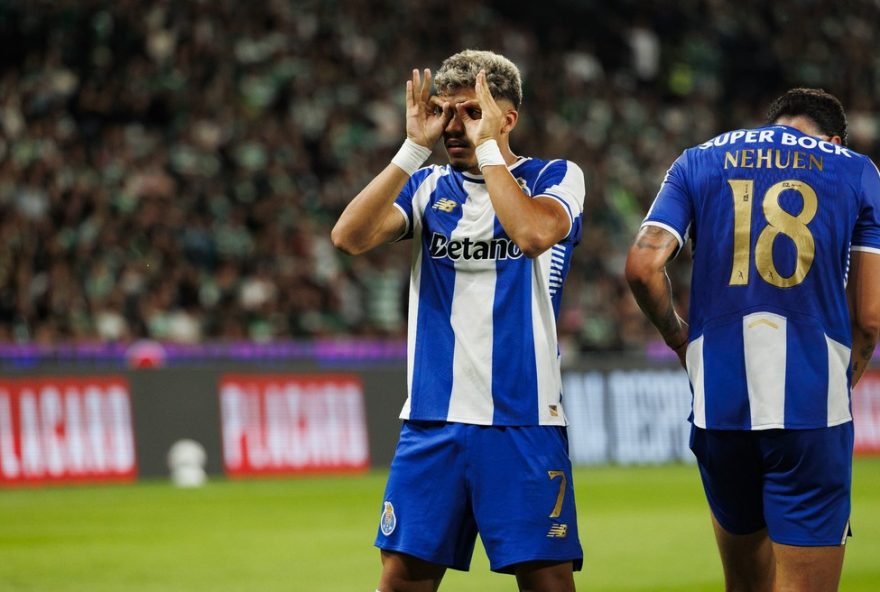 william-gomes2C-atacante-do-porto2C-celebra-origens-apos-gol-em-classico3A-22jamais-esquecer-de-onde-saiu22
