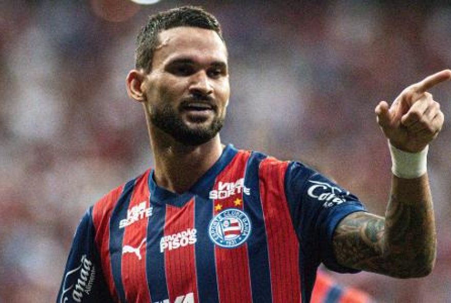 willian-jose-marca-dois-gols2C-rogerio-ceni-quebra-tabu-e-bahia-vence-o-sao-paulo
