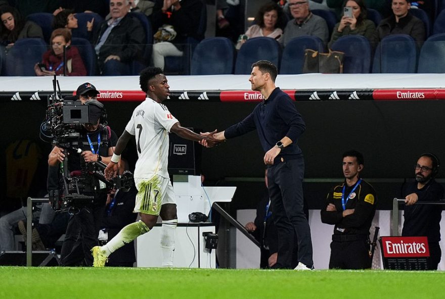 xabi-alonso-explica-reacao-em-penalti-perdido-por-vini-jr.-e-destaca-mbappe-como-batedor-oficial3A-22confianca-total22 xabi-alonso-explica-reacao-em-penalti-perdido-por-vini-jr.-e-destaca-mbappe-como-batedor-oficial3A-22confianca-total22