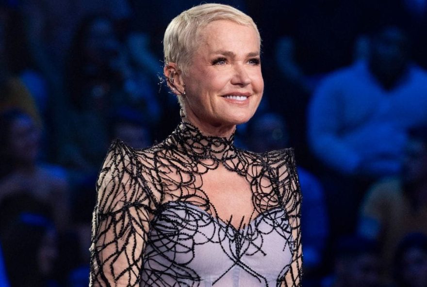 xuxa-passa-por-cirurgia-na-coluna3A-confira-seu-estado-de-saude xuxa-passa-por-cirurgia-na-coluna3A-confira-seu-estado-de-saude