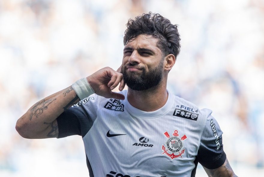 yuri-alberto-confirma-permanencia-no-corinthians-em-2025-e-torcida-comemora