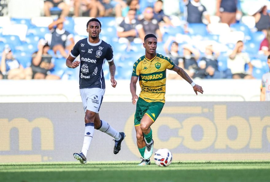 zagueiro-kayky-almeida-brilha-em-estreia-pelo-remo-e-foca-na-proxima-partida-contra-chapecoense
