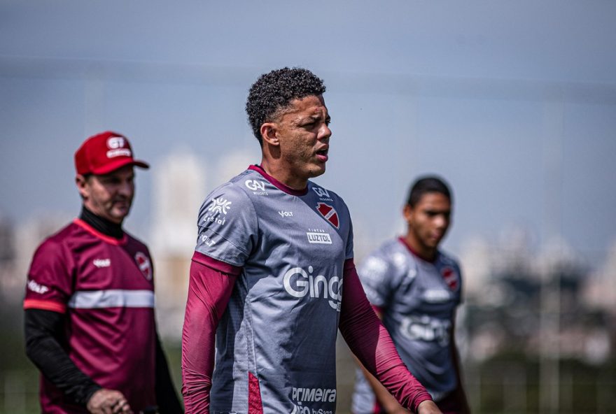 zagueiro-walisson-maia-e-lateral-thalys-deixam-o-vila-nova3A-o-que-esperar-para-a-proxima-temporada3F