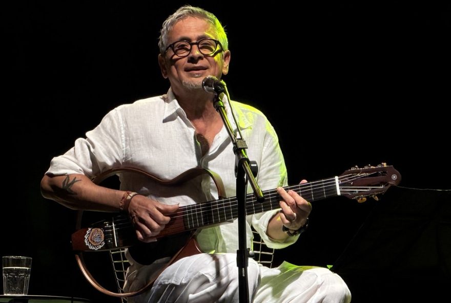 ze-renato-brilha-cantando-afrossamba-e-samba-cancao-no-teatro-ipanema ze-renato-brilha-cantando-afrossamba-e-samba-cancao-no-teatro-ipanema
