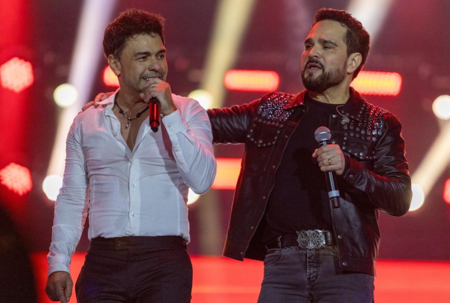 zeze-di-camargo-e-luciano-brilham-na-festa-do-peao-de-americana3A-show-emocionante-e-cheio-de-hits