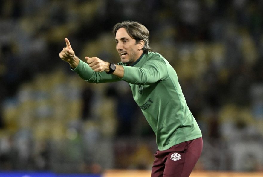 zubeldia-defende-cano-apos-derrota-do-fluminense3A-22outro-campeonato22.-treinador-destaca-importancia-do-centroavante-para-equipe-e-ressalta-foco-na-copa-do-brasil